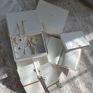 La Prairie notebook and card sets